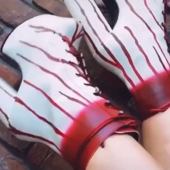 Red Carrie Blood Dolls Kill Platform Boots - Picture 2 of 9